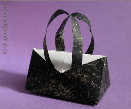 origami handbag or purse created by Hans-Werner Guth and Leyla Torres