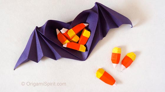 origami-candy-corn-bat