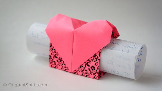 origami heart – love messenger