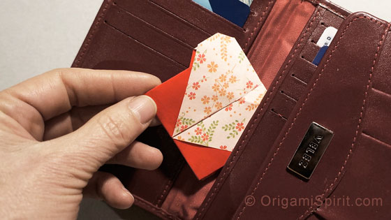 origami-corazón-monedero