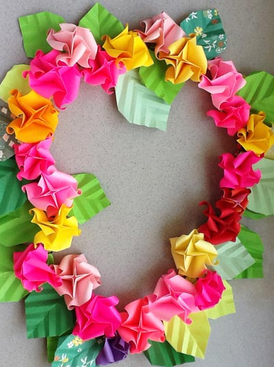 origami-Rose-Lei-400