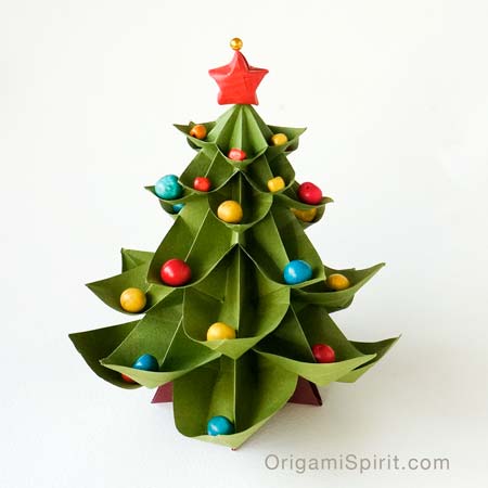 How to Make an Origami Christmas Tree post image
