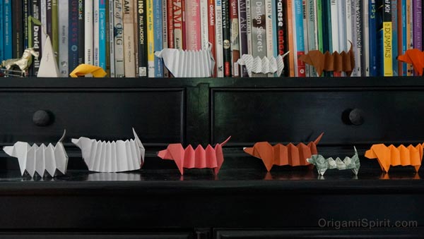 origam-dog-Yara-Yagi-bookcase