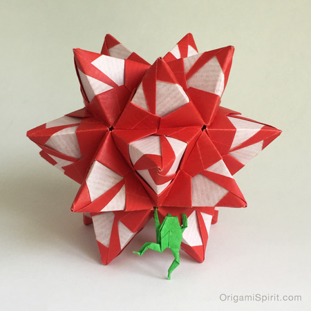 Make Beautiful Modular Origami Kusudamas post image