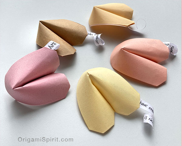 How to Make a Paper Fortune Cookie -Use it as a Party Favor! post image