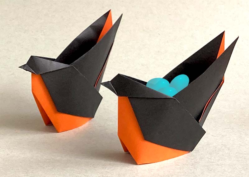 Origami Nesting Robin designed by Leyla Torres presented on www.origamispirit.com