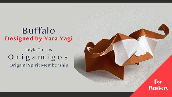 Modelo de origami de un búfalo en papel, diseñado por Yara Yagi